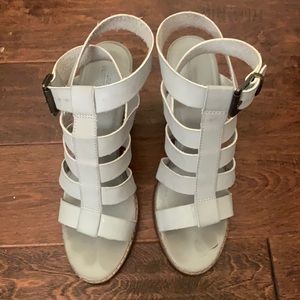 Urban outfitters light gray strappy heel